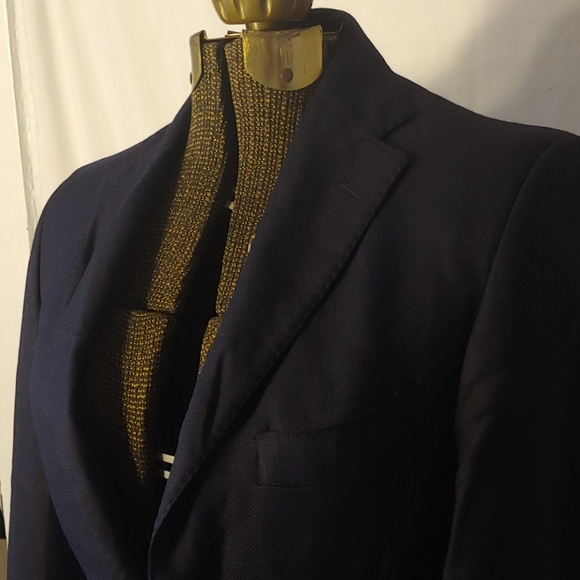 BOGGI navy blue blazer - size 44 like new - Picture 2 of 6